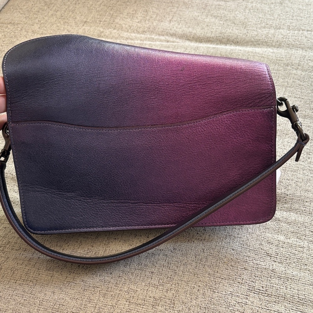 Chic Iridescent Shoulder Bag with Crystal Accent - Picture 3 of 5